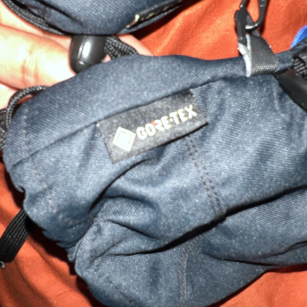 Gore-Tex Dakine gloves - Picture 2 of 5